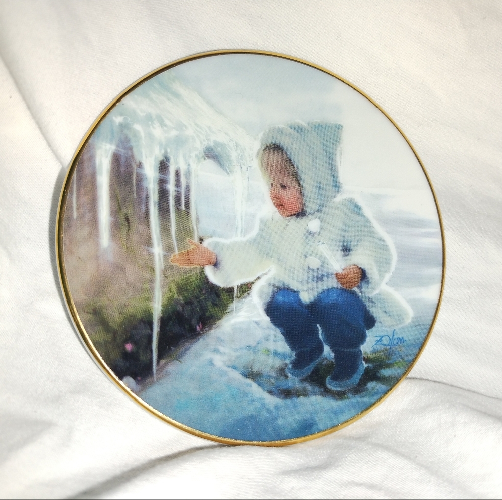 Vintage Zolan Fine Arts Christmas Winter Child Icicles Mini Painted Plate